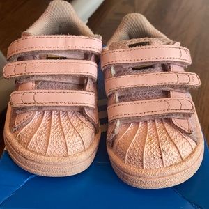 Adidas Superstar